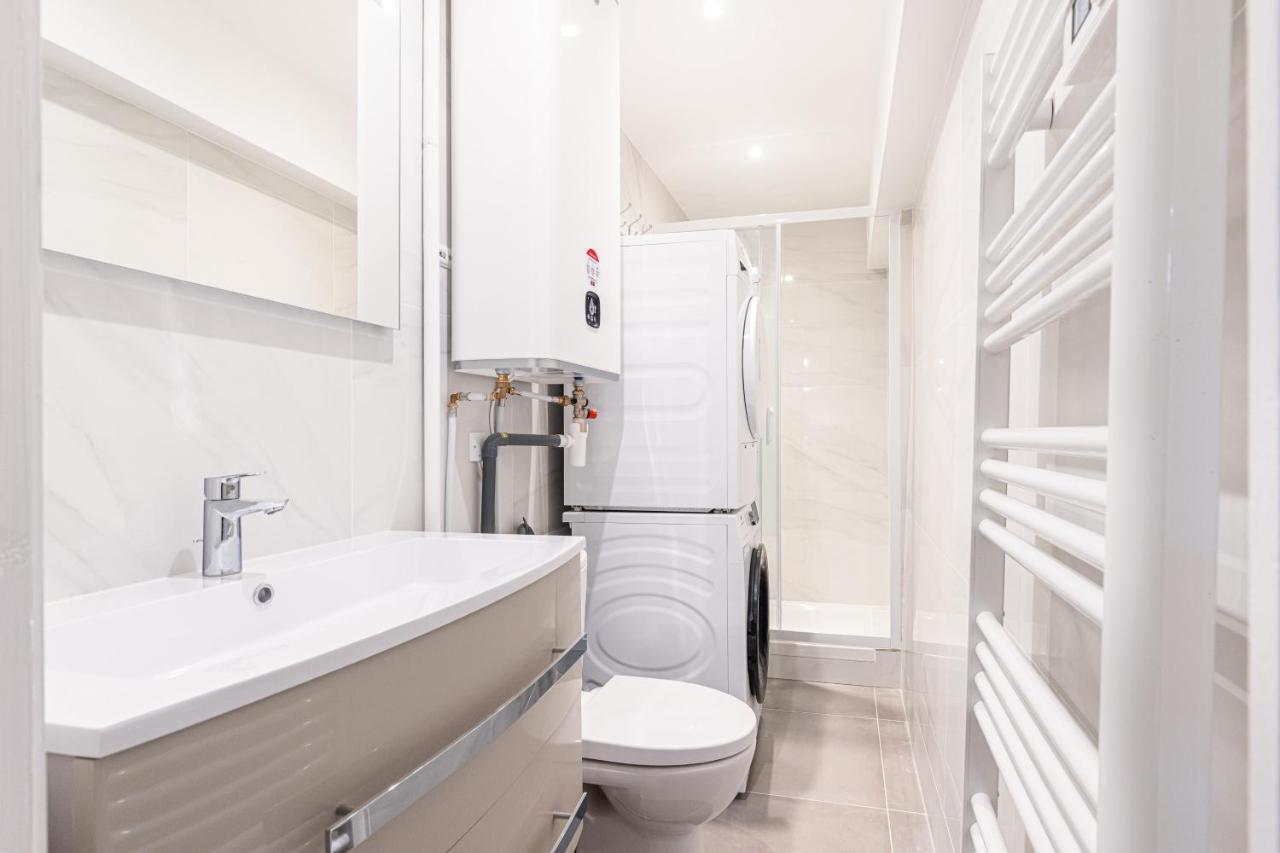Le Loft Magnan - Ac- Pres Mer - Wifi - Parking - Confort Et Moderne - Supermarches Et Tram Proches Nice Exterior photo
