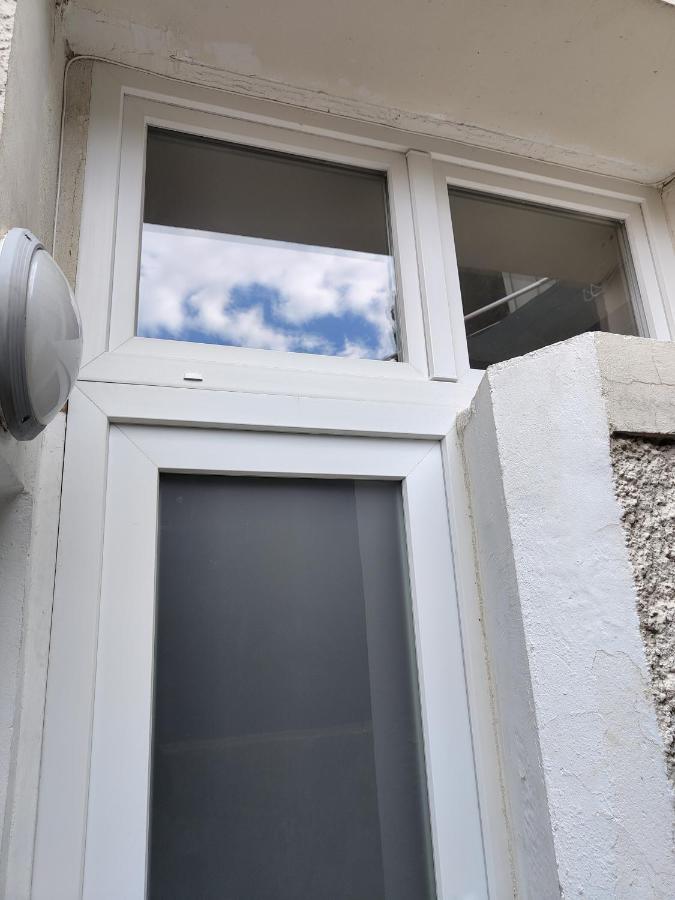 Le Loft Magnan - Ac- Pres Mer - Wifi - Parking - Confort Et Moderne - Supermarches Et Tram Proches Nice Exterior photo
